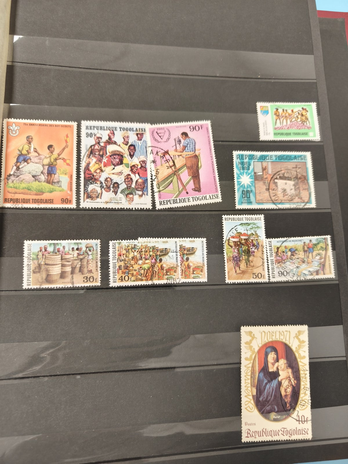 Lot anciens timbres Togo oblitérés ? motifs culturels, historiques et artistique