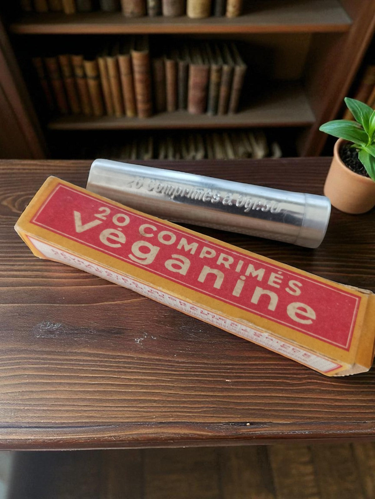 Boîte publicitaire vintage Véganine 20 comprimés, déco pharmacie, rare
