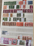Lot de timbres variés Royaume-Uni et Autriche, multicolores, oblitérés et neufs