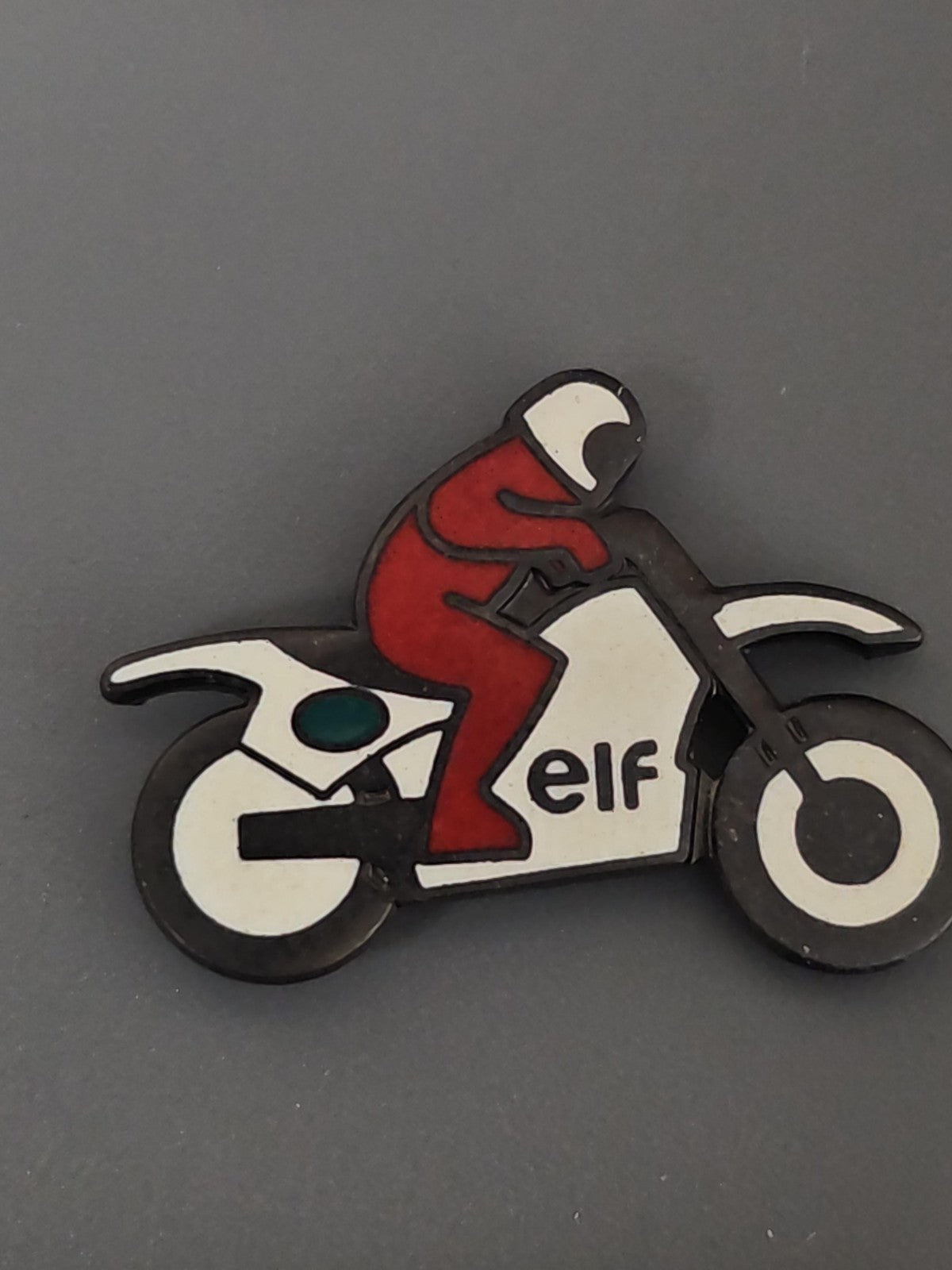 Pin's ancien elf vintage collection rétro badge broche pour collectionneur Franc