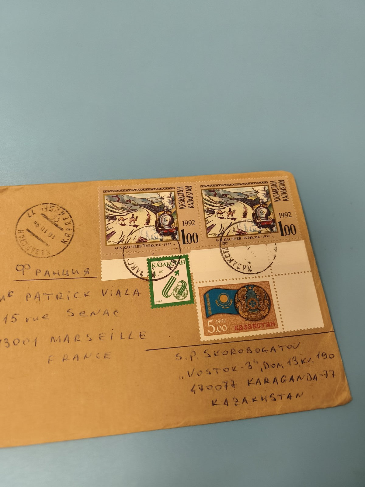 Ancienne enveloppe philatélie Kazakhstan affranchie 1992-1993, timbres rares
