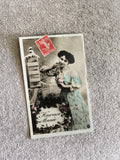 Carte postale ancienne CPA Heureuse Année femme robe bleue timbre rouge