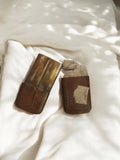 Boîte ancienne briquet à mèche vintage aspect bois, accessoire fumeur déco rétro