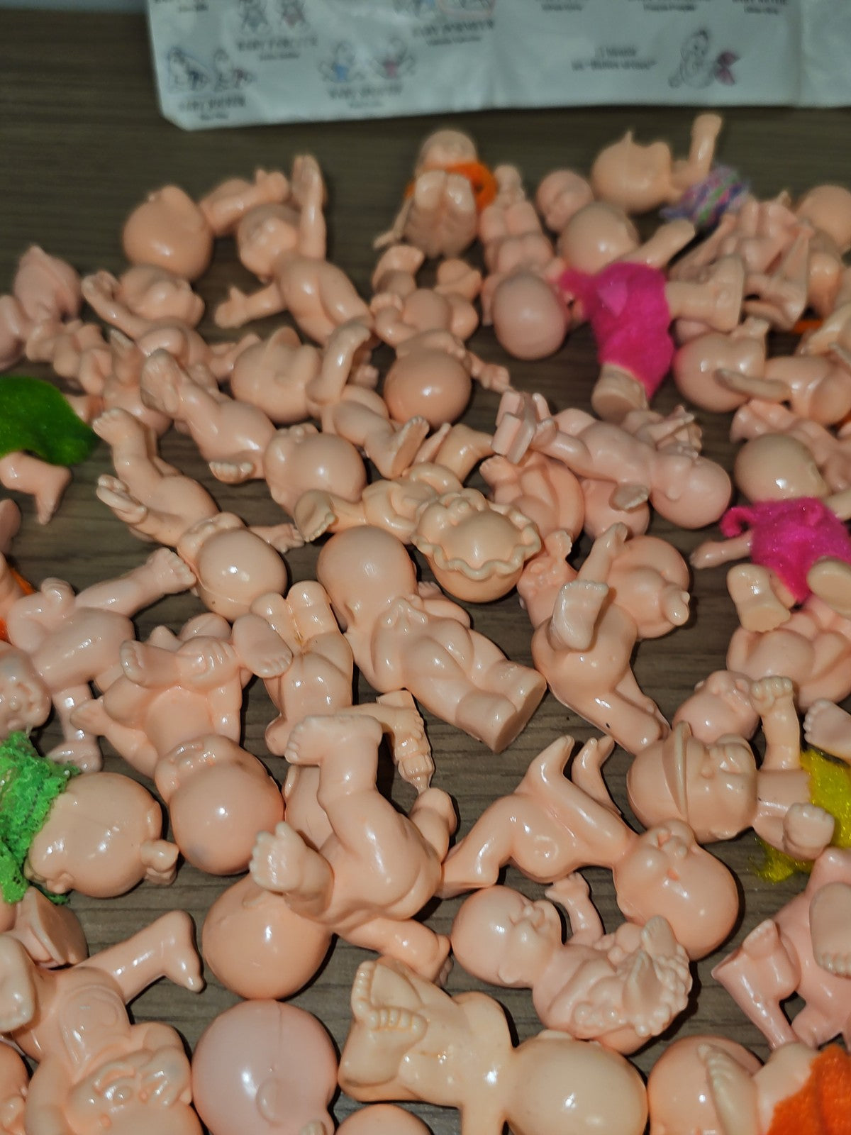 Lot de petites figurines Babies vintage ancien collection rare marque Babies rét