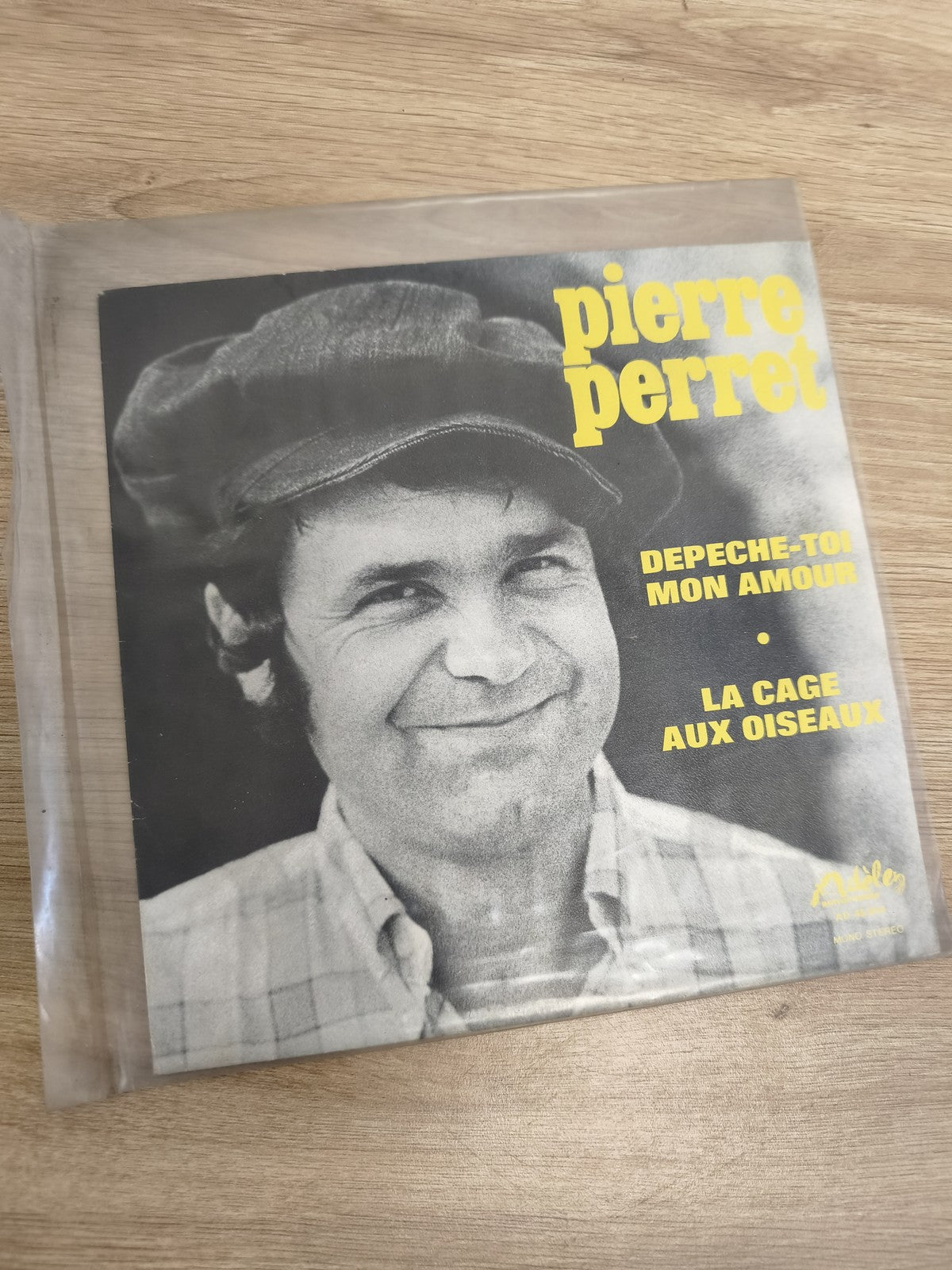Pierre Perret 45T Depeche-toi Mon Amour / La Cage aux Oiseaux pochette photo