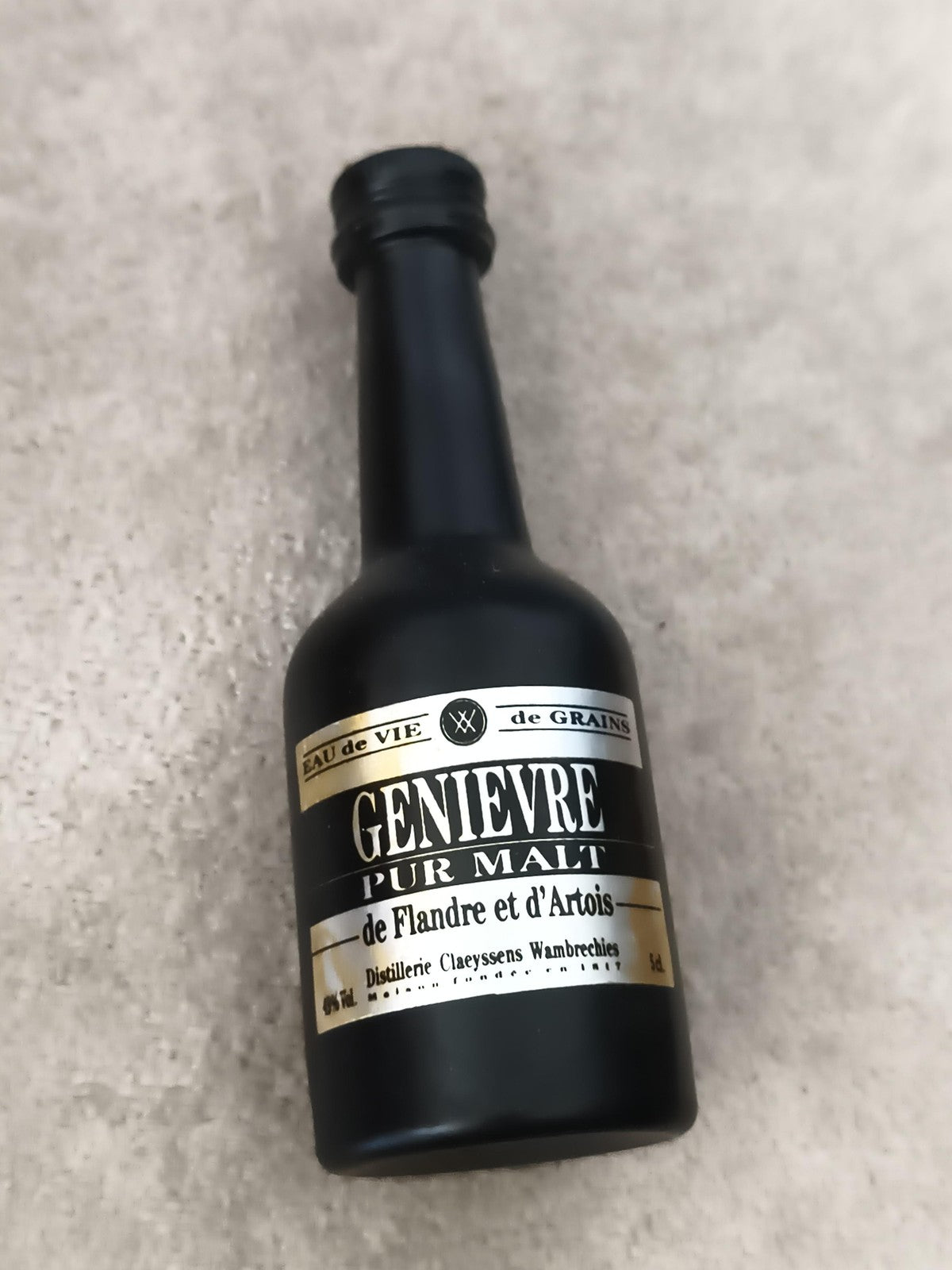 Miniature alcool GENIEVRE pur malt Claeyssens Flandre Artois bouteille déco