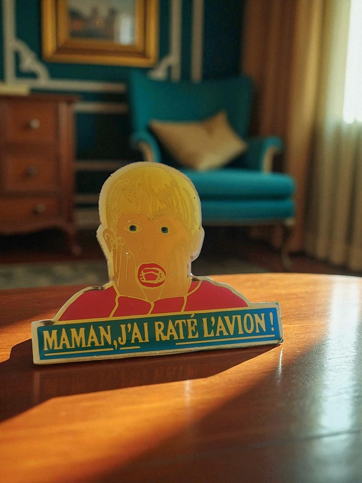 Pin's émaillé Maman, j'ai raté l'avion vintage ? Publicitaire rare, Home Alone