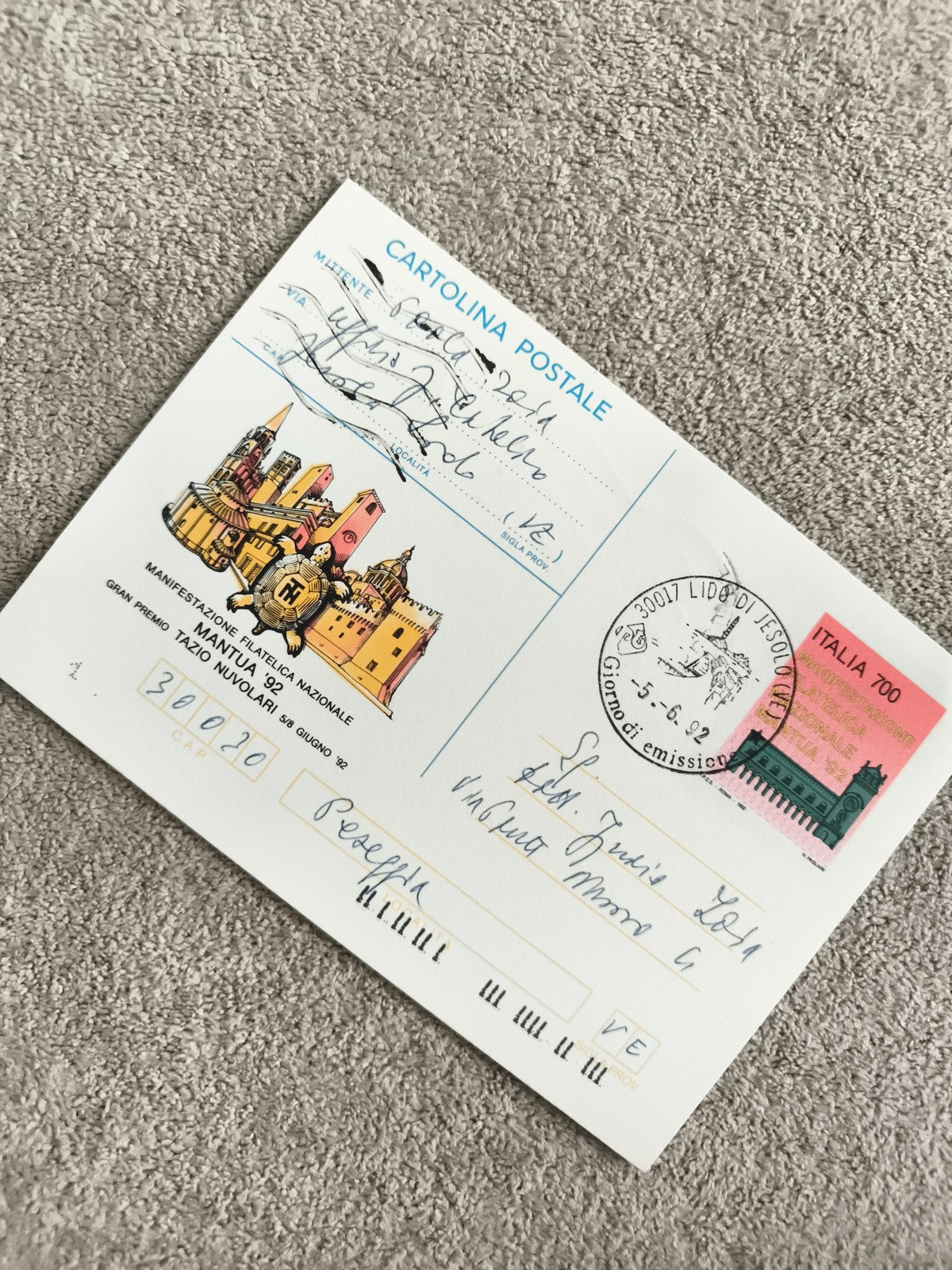 Carte postale philatélique Italie Mantova 1992, timbre 700 lire, oblitération Je