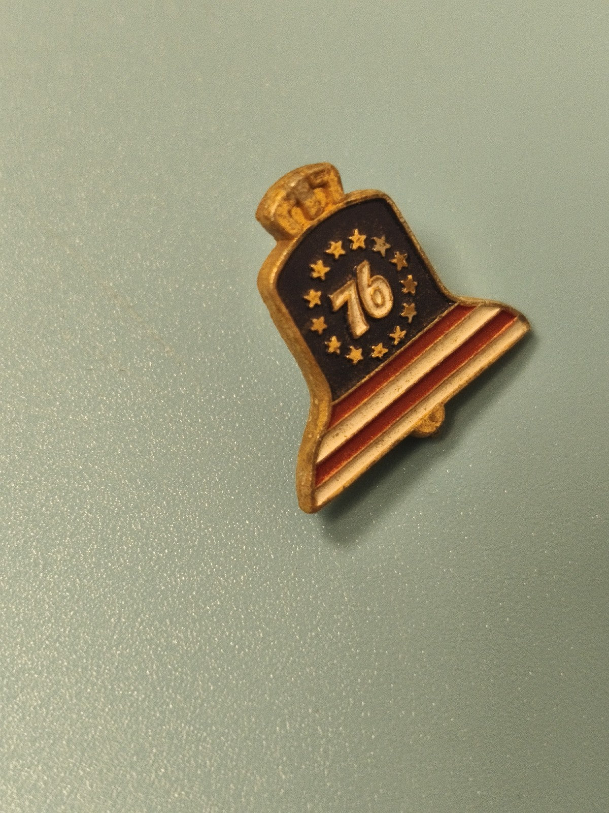Vintage pin's USA cloche Liberty Bell 76 patriote étoilé ancien collector