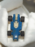 Véhicule miniature ancien vintage pour collectionneur, voiture rétro d'occasion