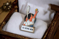 Pin's vintage tennis joueur service personnalisable émail ancien badge sport
