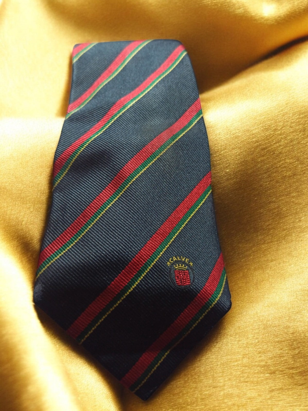 Cravate vintage CALVET soie rayures bleu rouge vert élégante homme