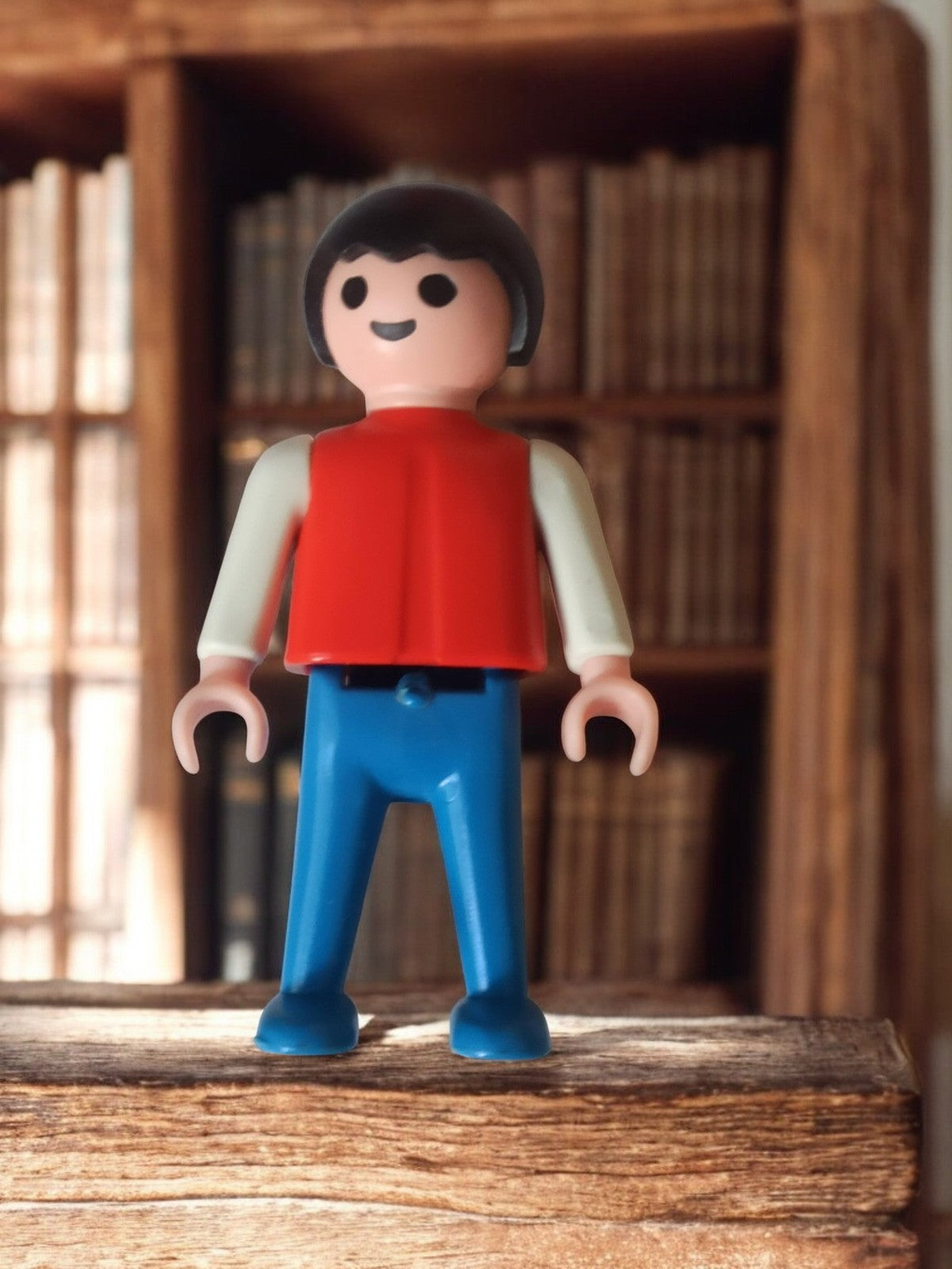 Figurine Playmobil vintage années 70 personnage bleu rouge rétro ancien jouet