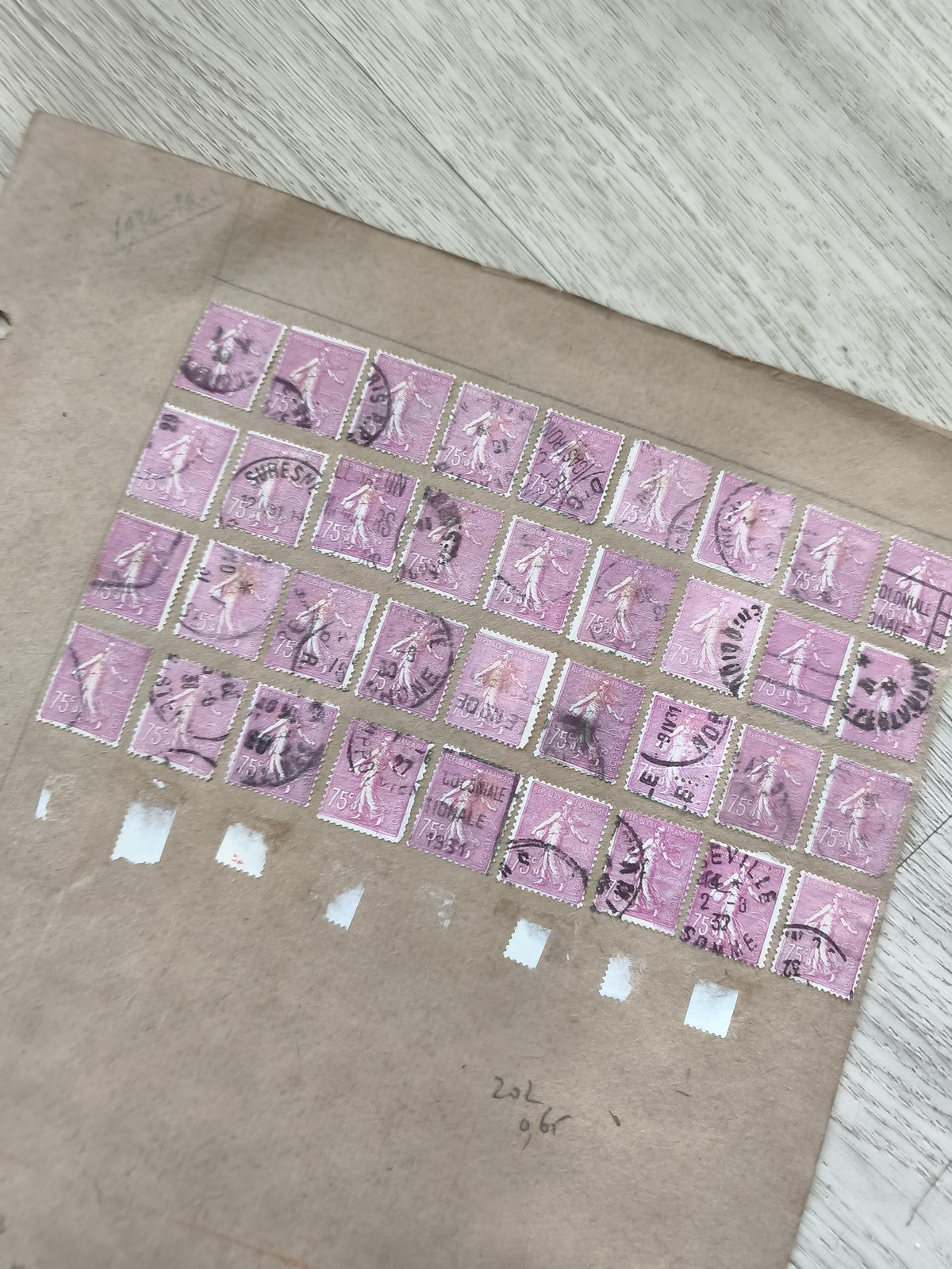 Lot ancien de timbres Marianne 75c violets oblitérés philatélie étude