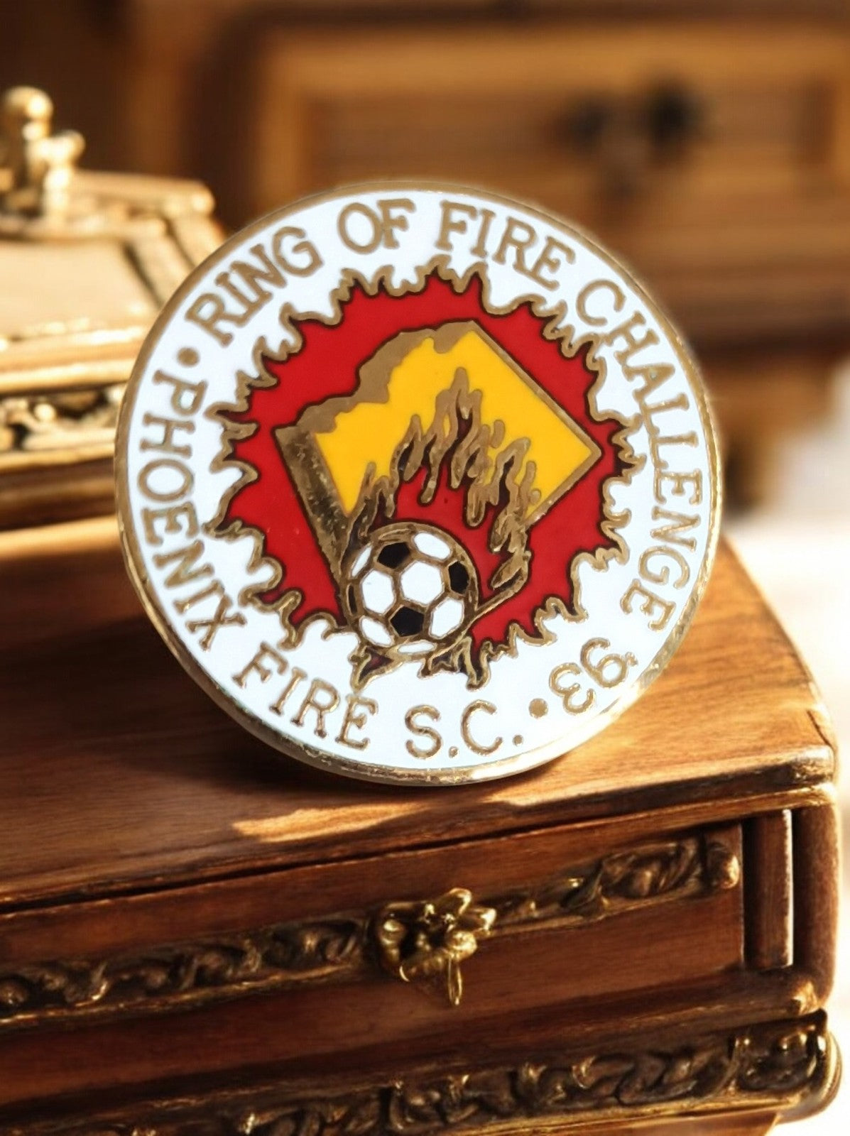 Pin's vintage football Ring of Fire Challenge 1993 Phoenix Fire S.C. émaillé