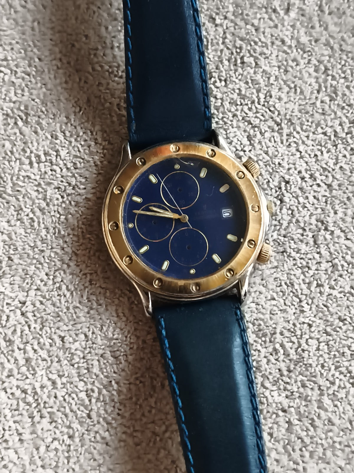 Montre homme vintage cadran bleu doré à restaurer, bracelet bleu, rétro