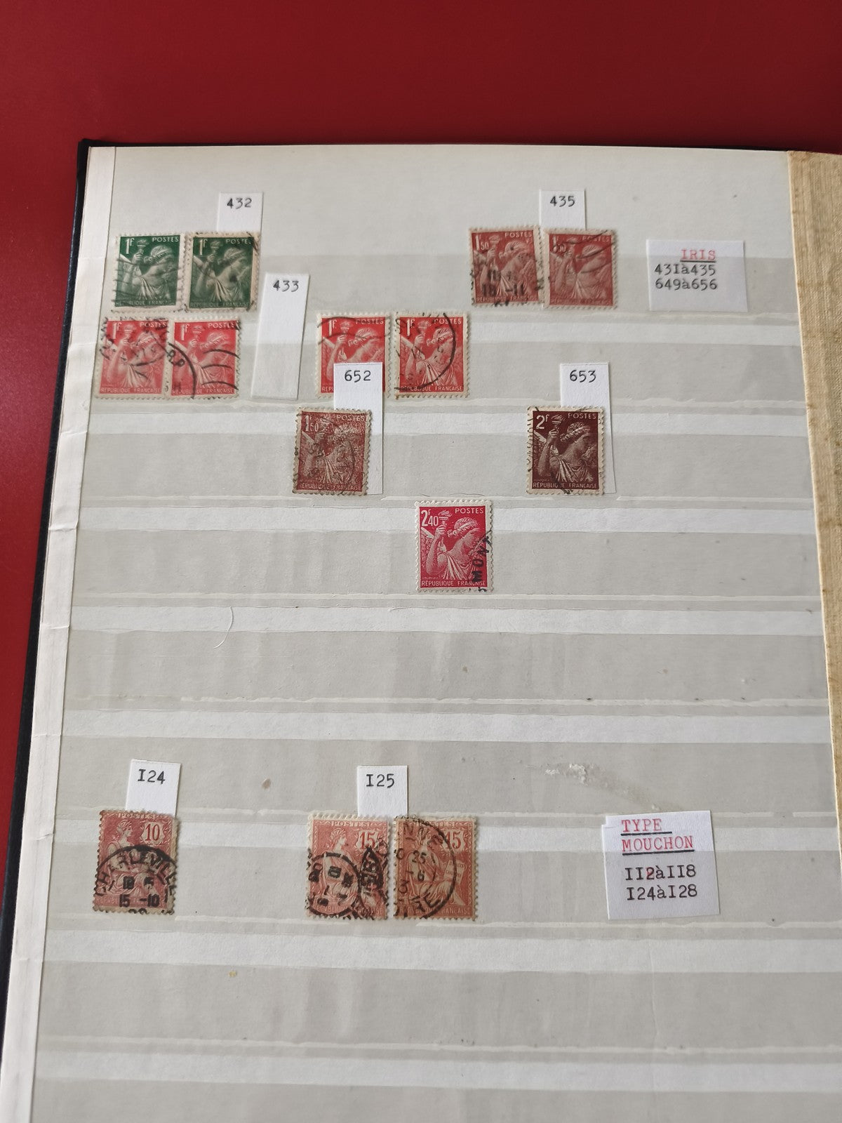 Lot de timbres français oblitérés divers formats et couleurs (support non inclus