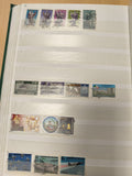 Lot de timbres oblitérés Italie, thématiques variées, couleurs multiples
