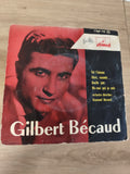 Vinyle 45 tours vintage Gilbert Bécaud pochette rouge, titres Toi l?oiseau, rétr