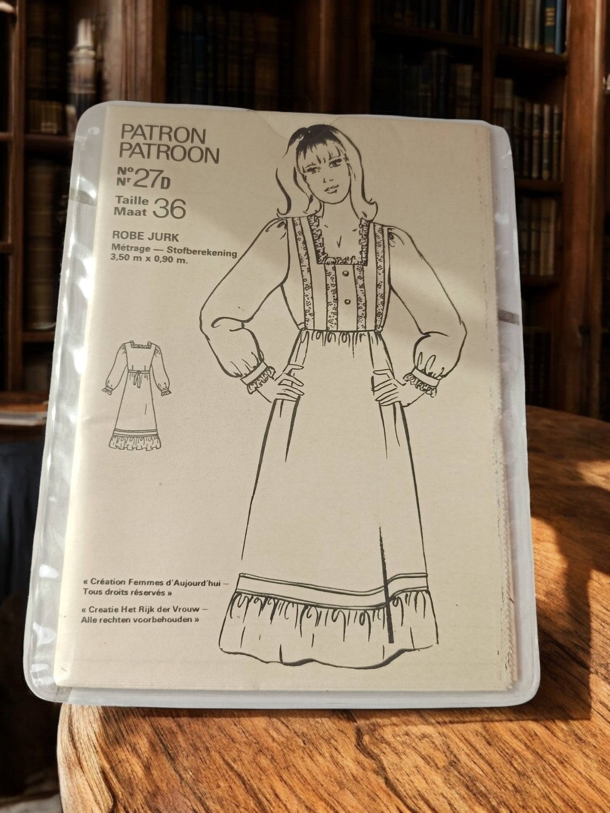 Patron couture vintage robe femme N°27D taille 36 années 70 rétro ancien