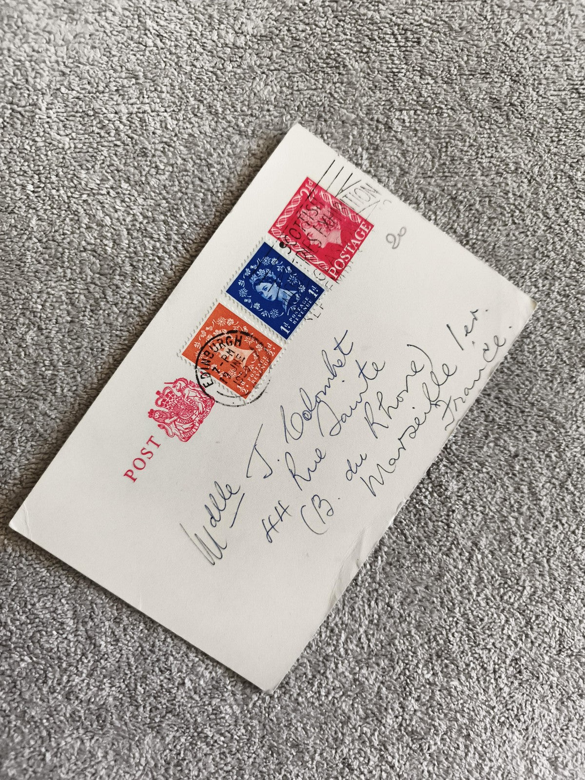 Lettre affranchie timbres Royaume-Uni Elizabeth II Edinburgh poste philatélie