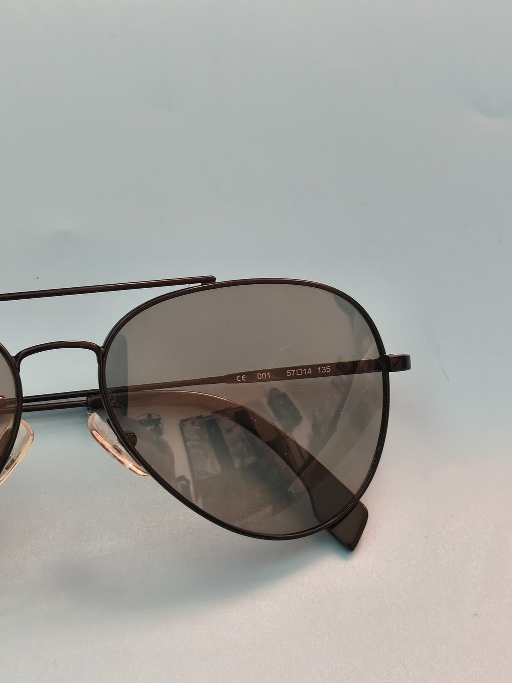 Paire de lunettes de soleil Kiss Kill, monture tendance, accessoire mode unisexe