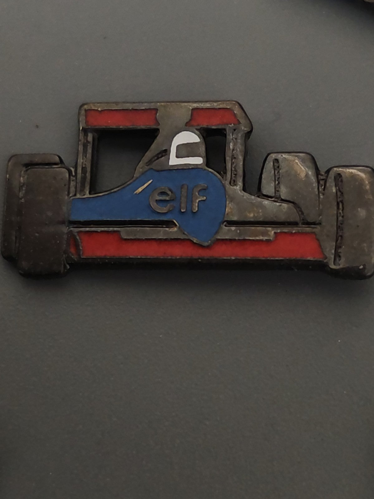 Pin's ancien elf vintage rétro collection badge broche publicitaire rare