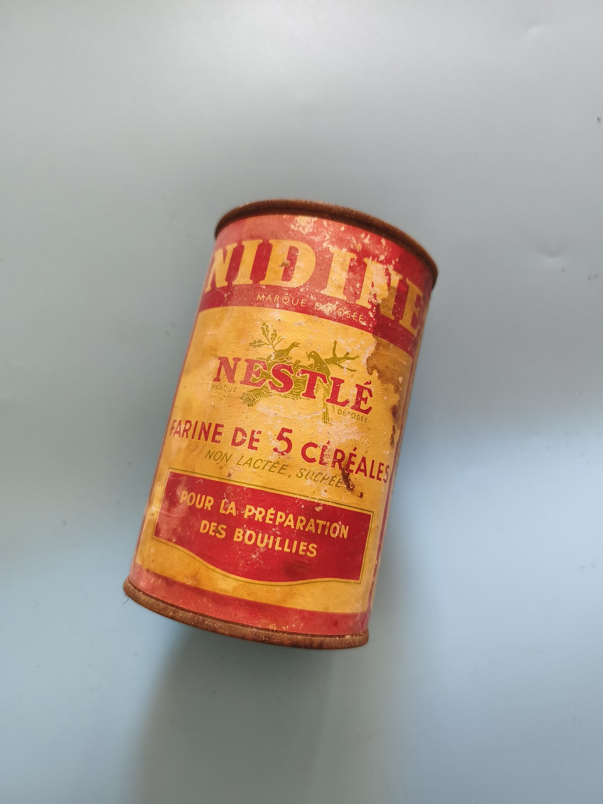 Boîte publicitaire ancienne Nestlé en métal vintage rétro collection déco rare