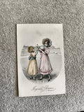 CPA Joyeuses Pâques illustrée enfants costumes anciens pastel