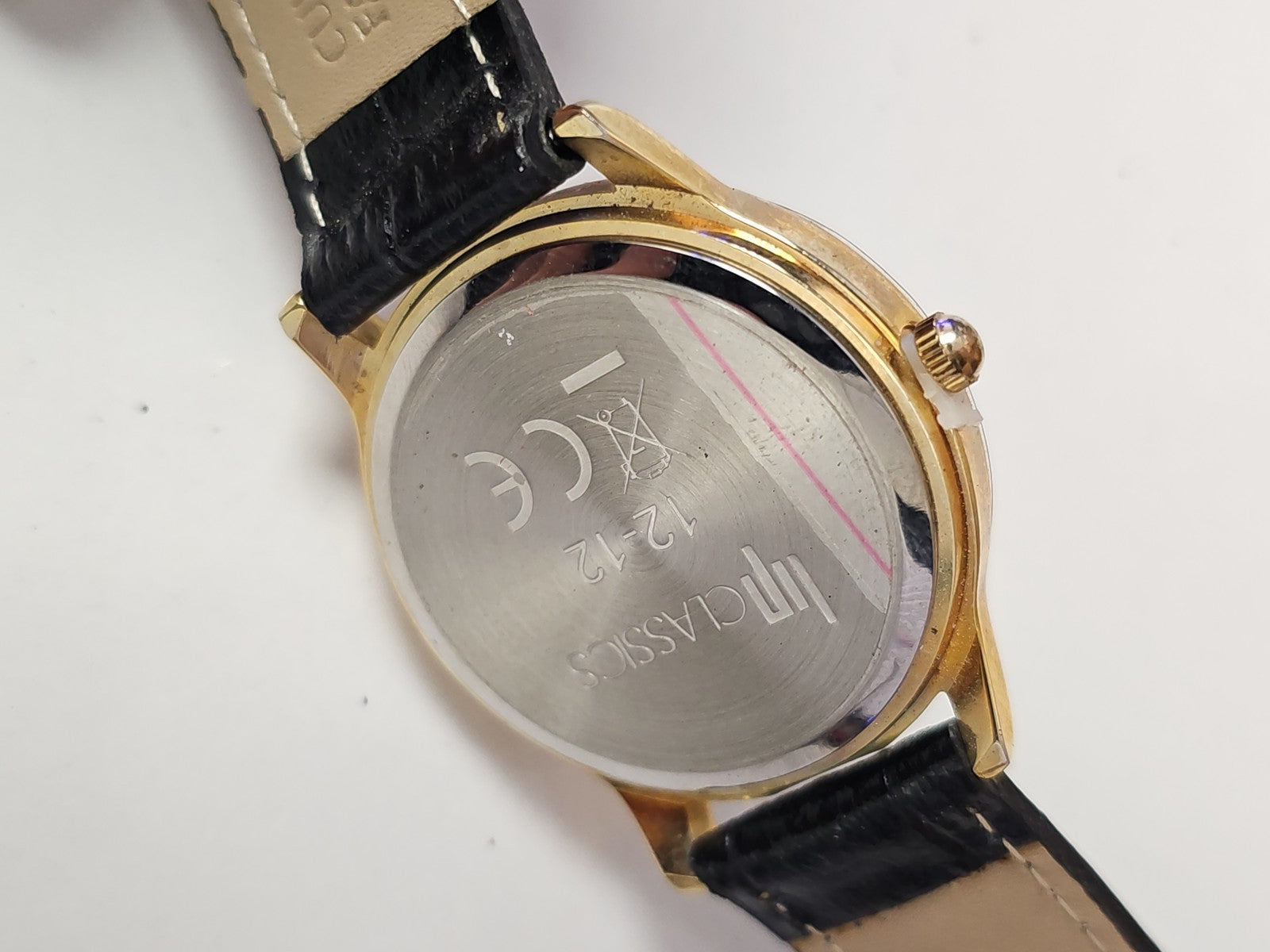 Montre femme Lip authentique, montre-bracelet élégante, fonctionne parfaitement