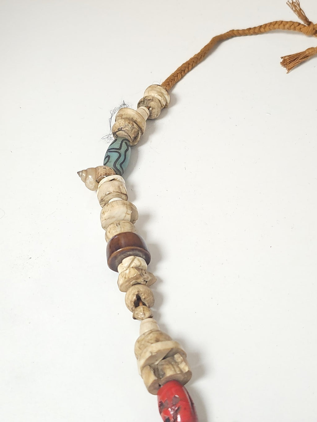 Ancien collier tibétain vintage, perles en os et ambre, très grand format, ethni