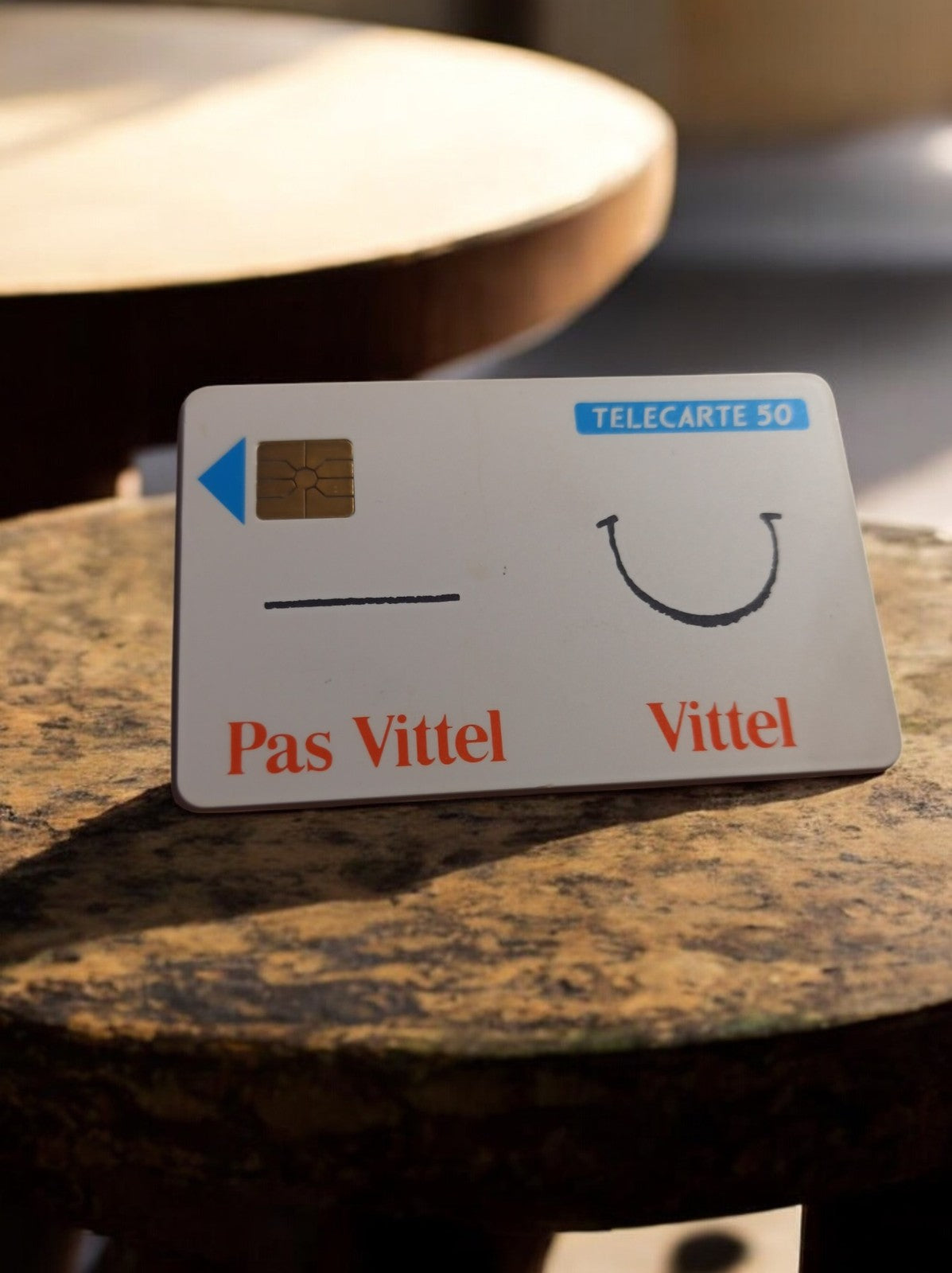 Carte téléphonique vintage Télécarte 50 Vittel pub années 90 puce