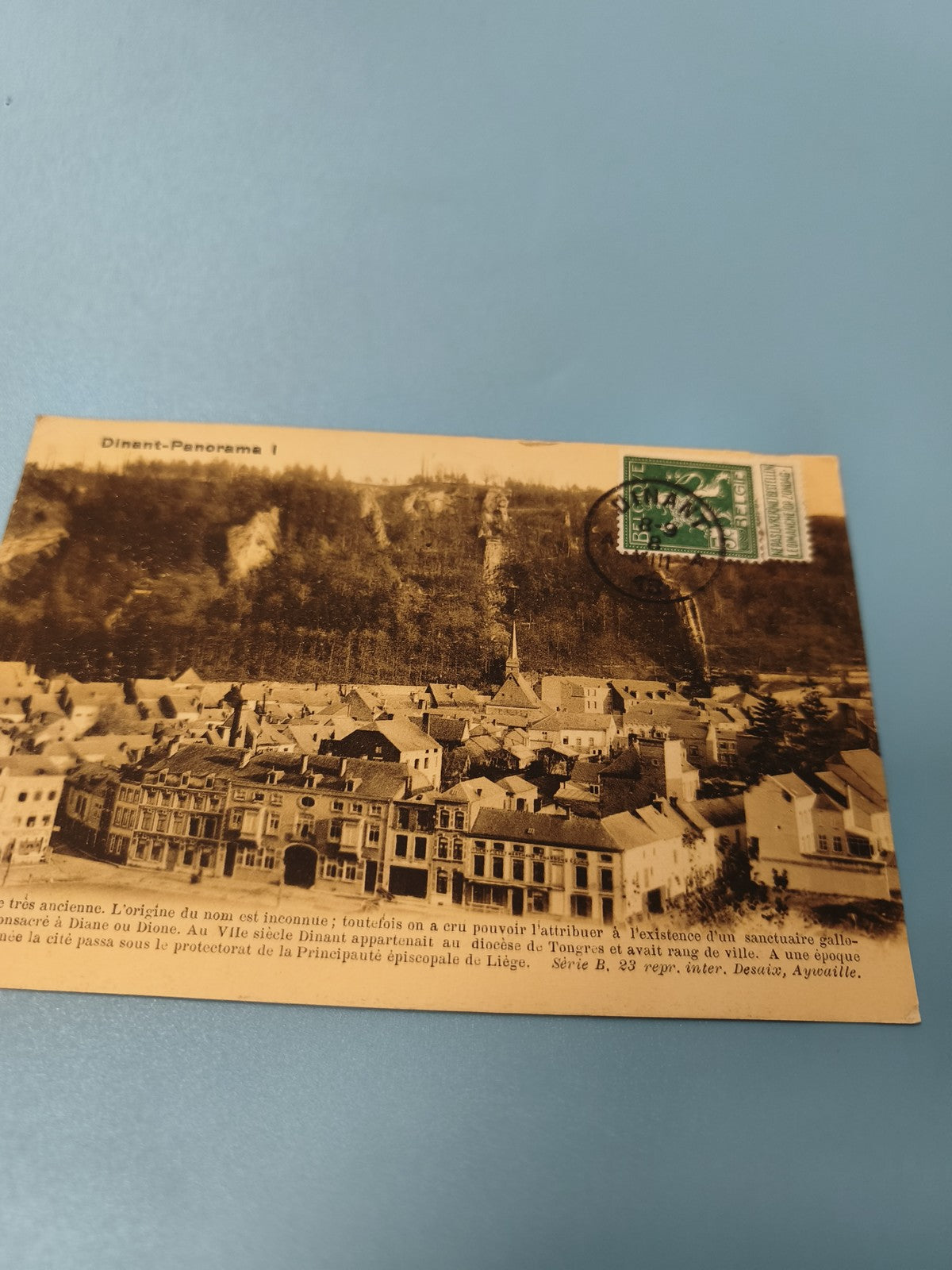Carte postale ancienne CPA Dinant Panorama timbre Belgique vue ville rétro