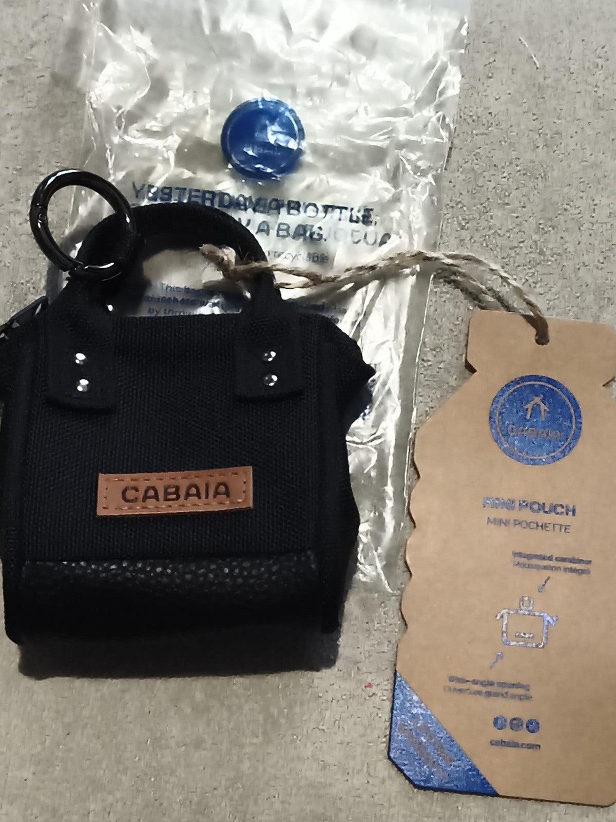 Mini pochette Cabaia noire porte-clés, mini pouch neuf, accessoire bagagerie