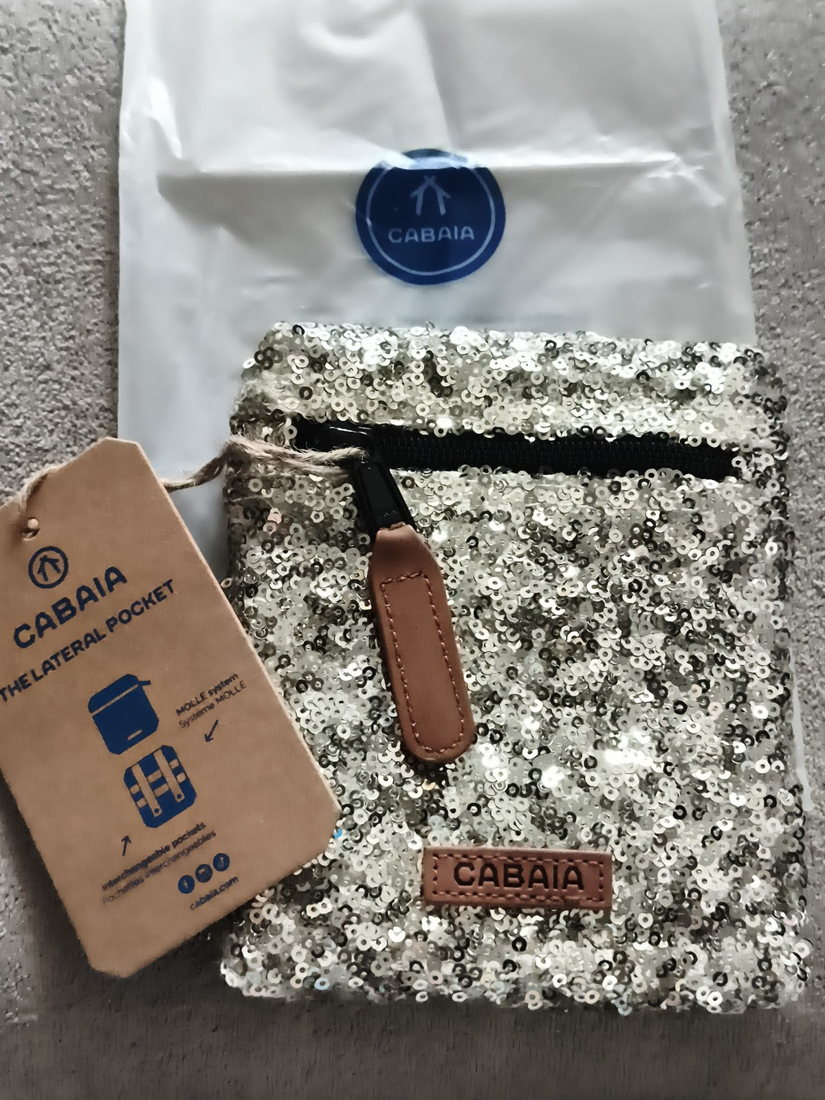Pochette Cabaia paillettes argentées 15 cm accessoire sac latéral neuf