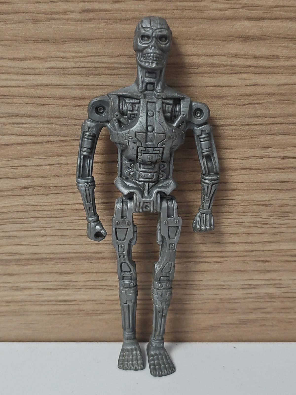 Figurines Terminator Robot Carolco d'occasion ? Jouets articulés inspirés du fil