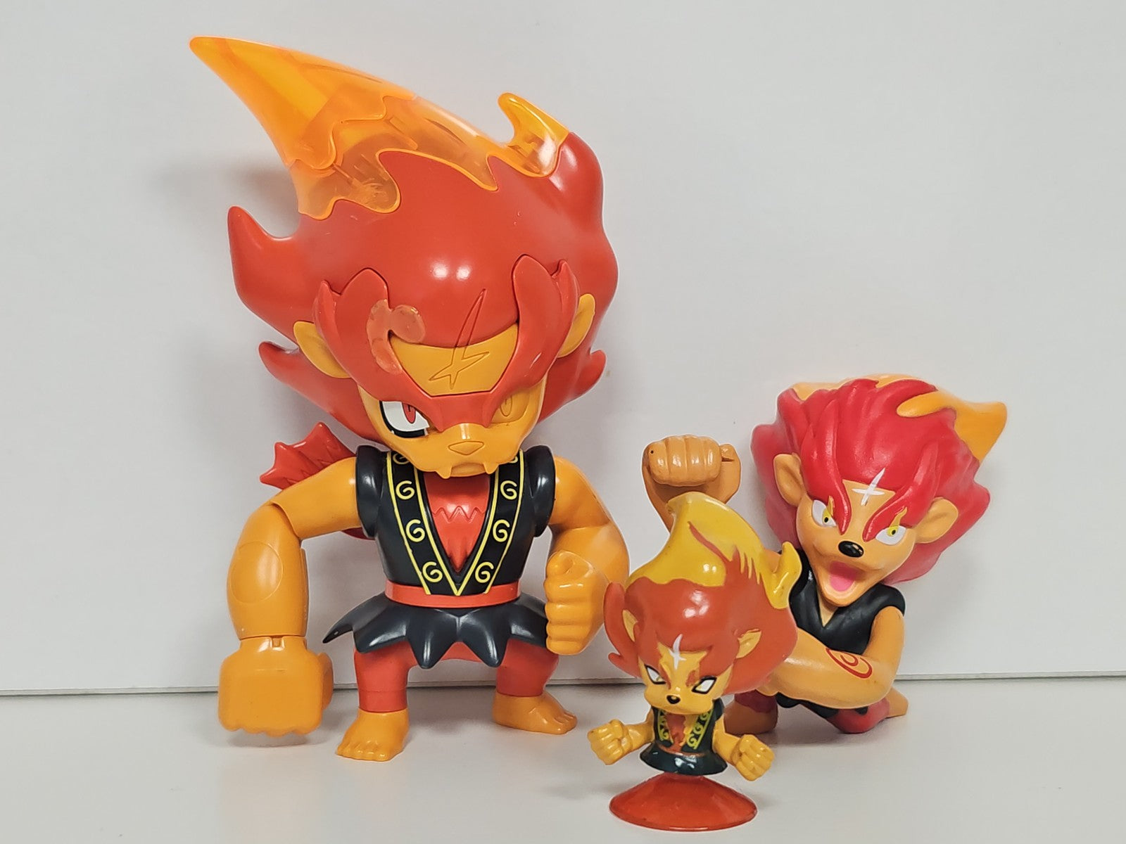 Figurines Yo-Kai Watch Blazion et Waru-Nyan Jouets articulés Yokai Watch occasio