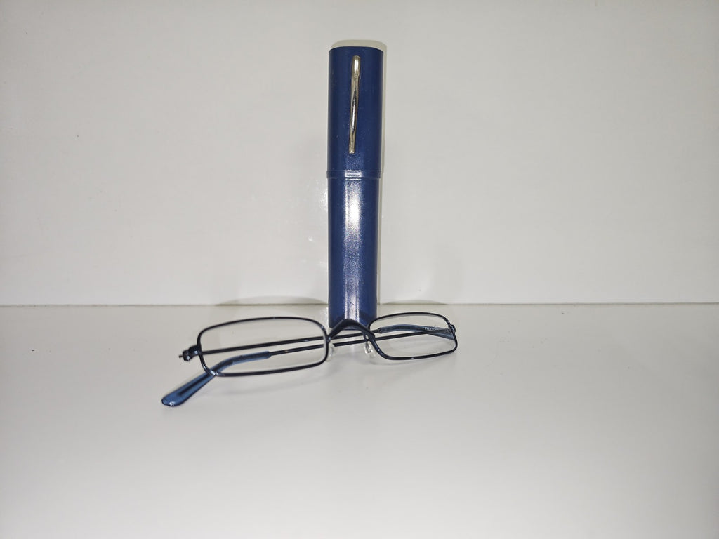 Paire de lunettes de vue rétro ancienne avec étui, accessoire vintage collection