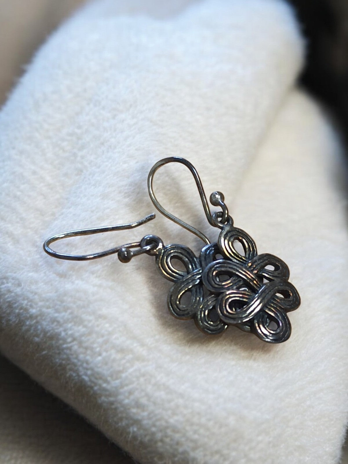 Paire boucles d?oreilles vintage filigrane rétro, bijoux fantaisie ancien