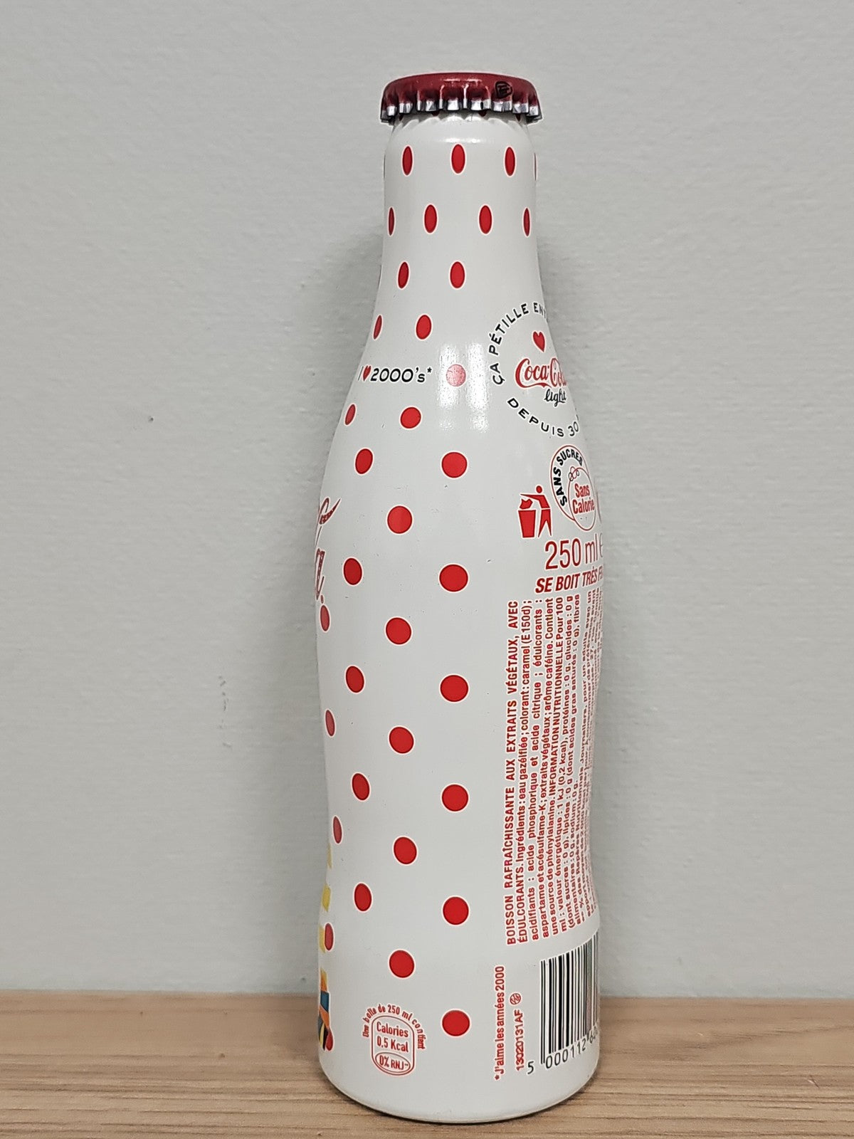 Bouteille Coca Cola pleine édition spéciale Marc Jacobs design original canette