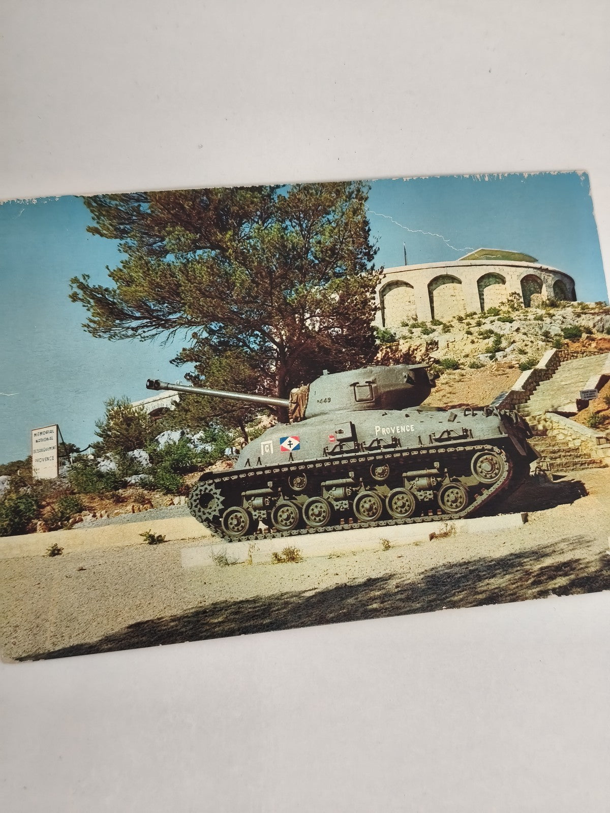 Carte postale ancienne char Sherman Provence mémorial Mont-Faron Toulon WWII