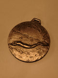 Médaille FFESSM nageur relief, finition bronze, natation subaquatique