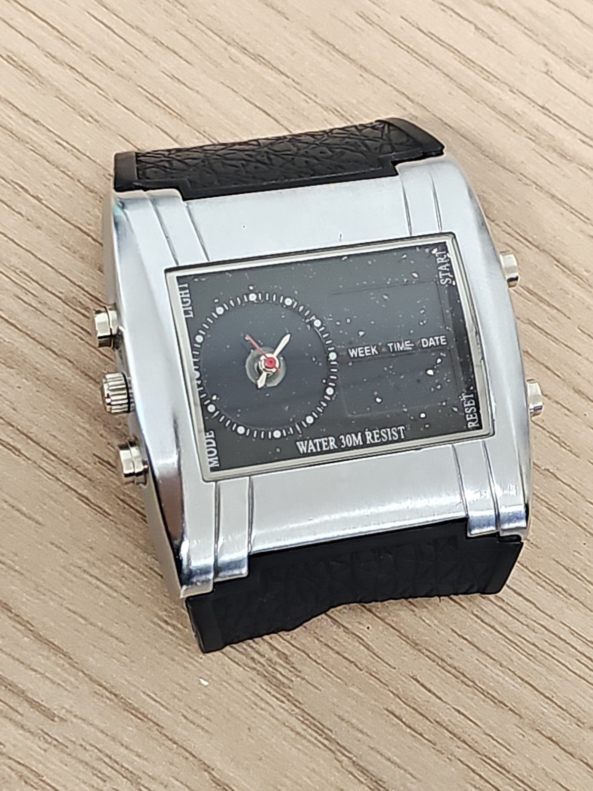 Montre rétro IK Collection femme, cadran rectangulaire noir, vintage ancien