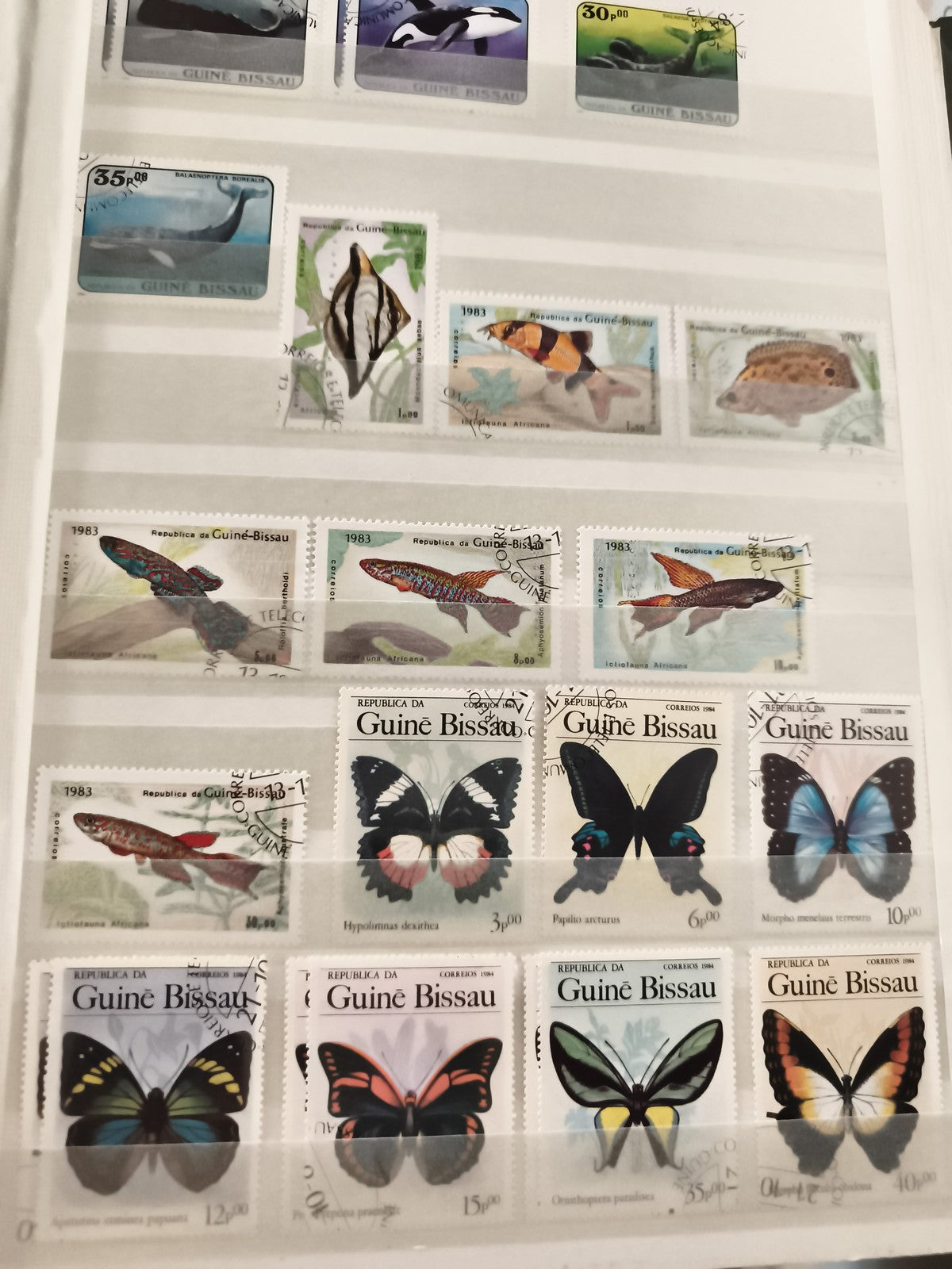 Timbres anciens Guinée Bissau animaux poissons papillons 1983 philatélie