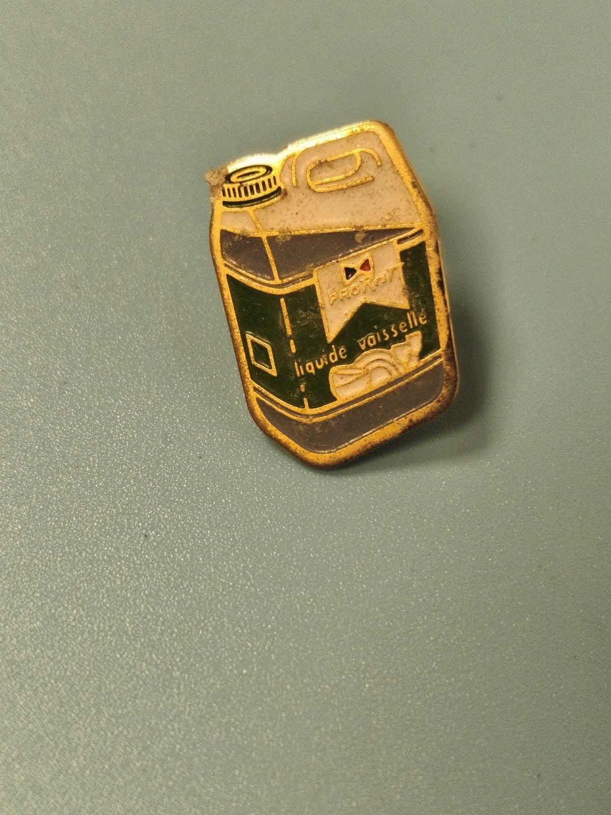 Pin's vintage liquide vaisselle PROVOST bidon émaillé, collection publicitaire