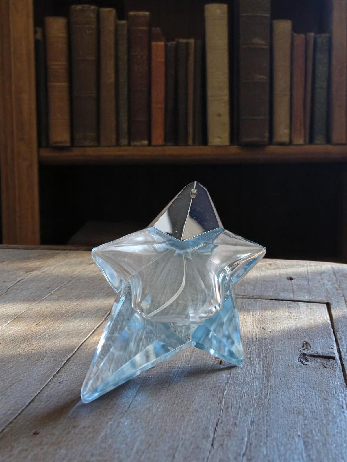Flacon parfum étoile vintage en verre transparent, ancien vaporisateur déco