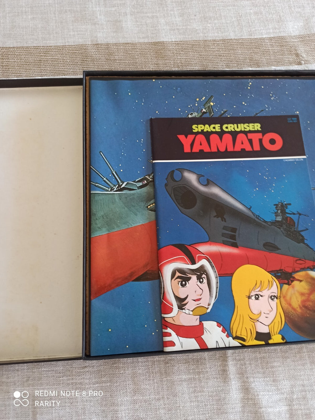 Coffret vinyle Space Cruiser Yamato + livre, jaquette illustrée, Academy