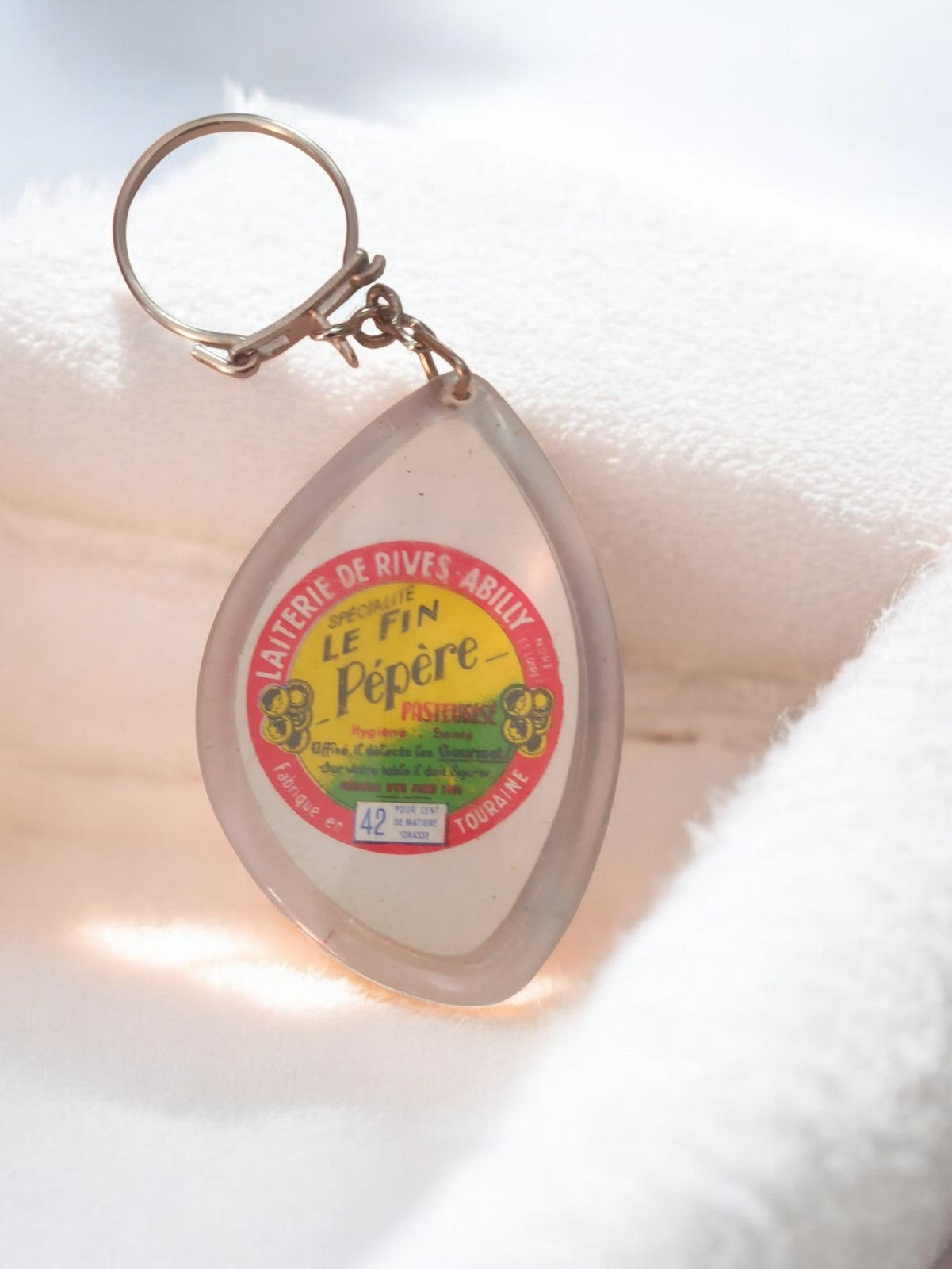 Porte-clés publicitaire ancien Laiterie Rives Abilly Le Fin Pépère vintage rétro