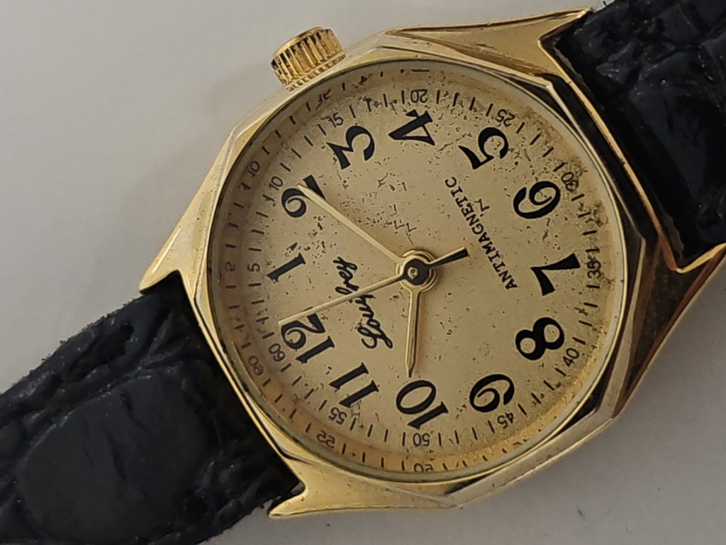 Montre mécanique femme Louifrey vintage à réparer ancienne antimagnetic rétro