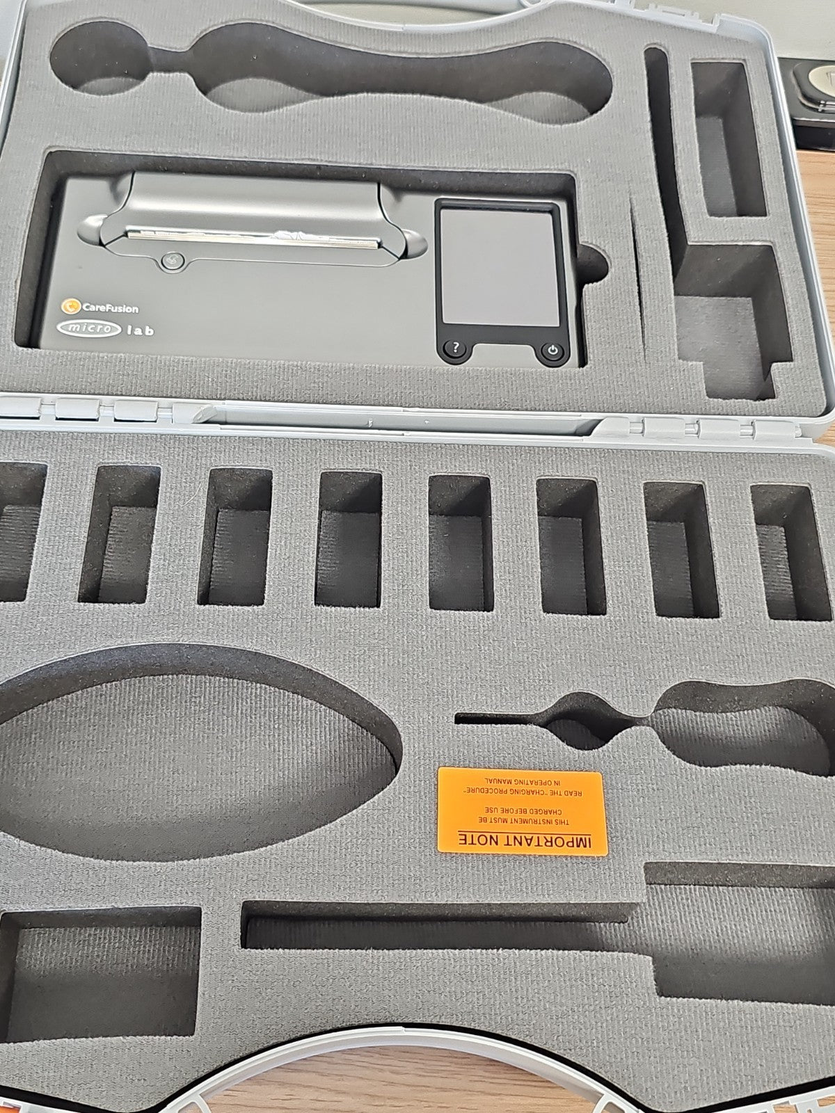 Spiromètre imprimante Carefusion microLab écran tactile portable médical
